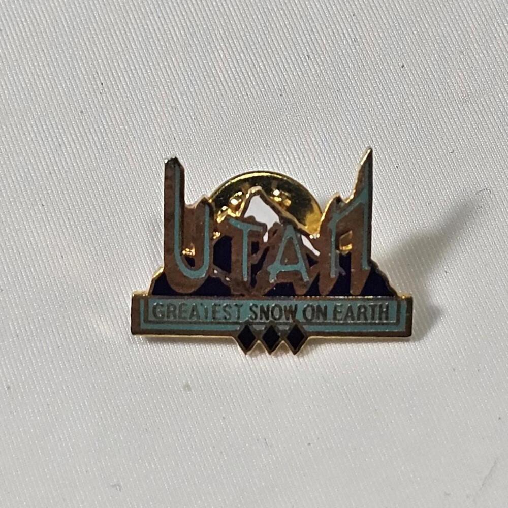 Vtg Utah State Snow Capped Mountains "Utah Greatest Snow On Earth" Enamel Pin
